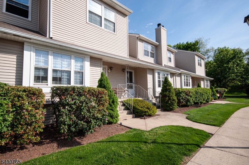 61 Freemont Ct