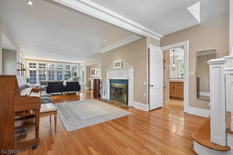 311 S Ridgewood Rd