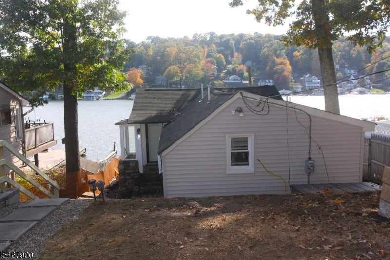 76 Ithanell Rd