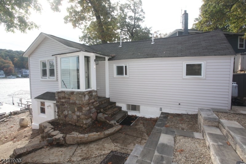 76 Ithanell Rd