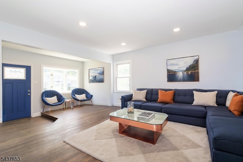 1170 Gruber Ave