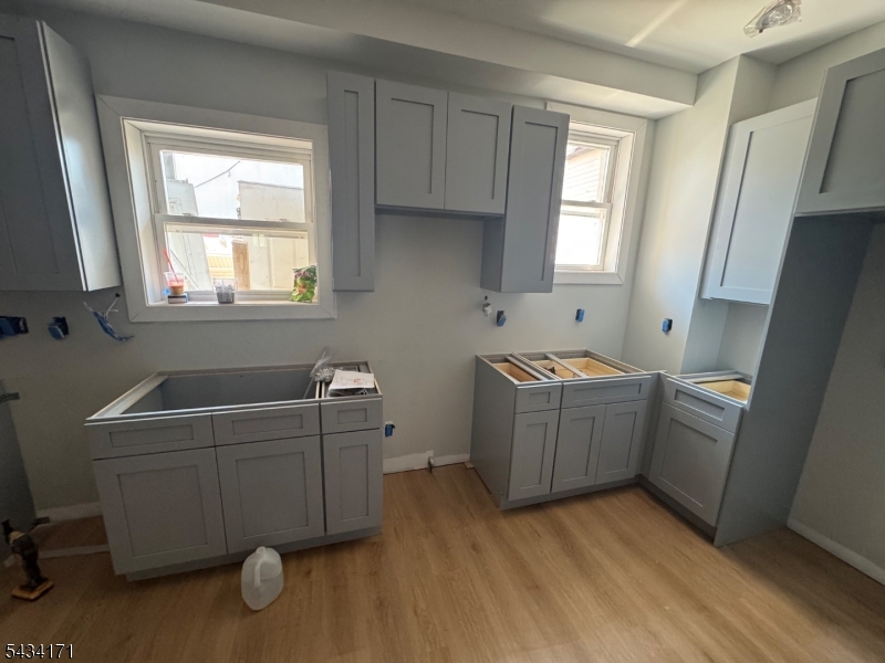 160 Pacific St 1