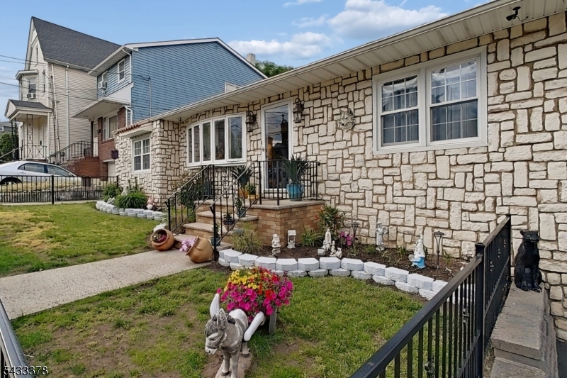 249 Bergen Ave
