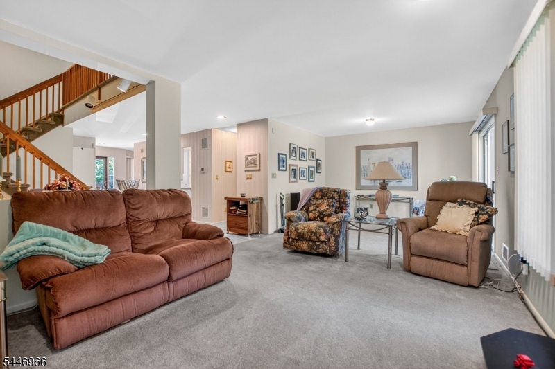 59 Gabriel Dr