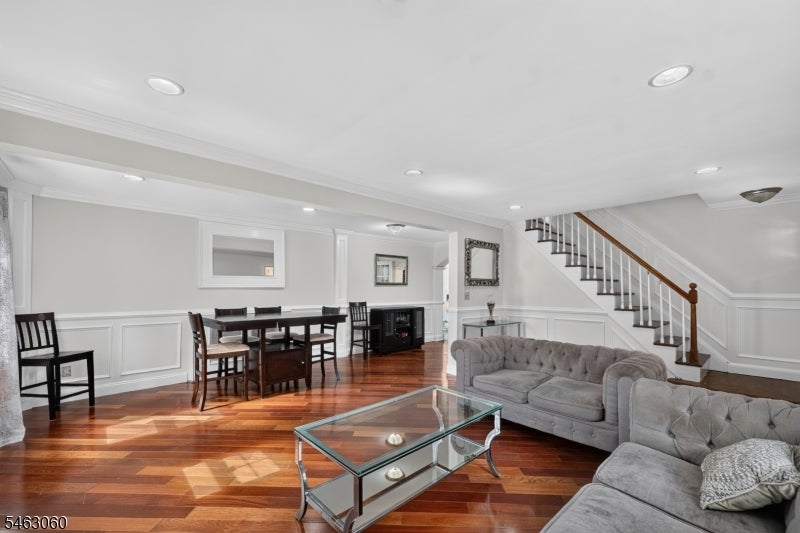 31 Freeman Pl