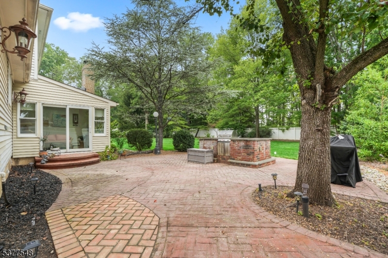 42 Silver Spring Ct