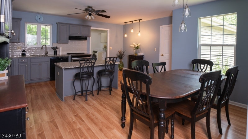 7 Woodland Hills Dr