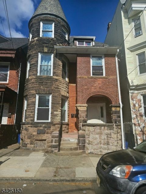 167 S 9th Street Newark City NJ 07107