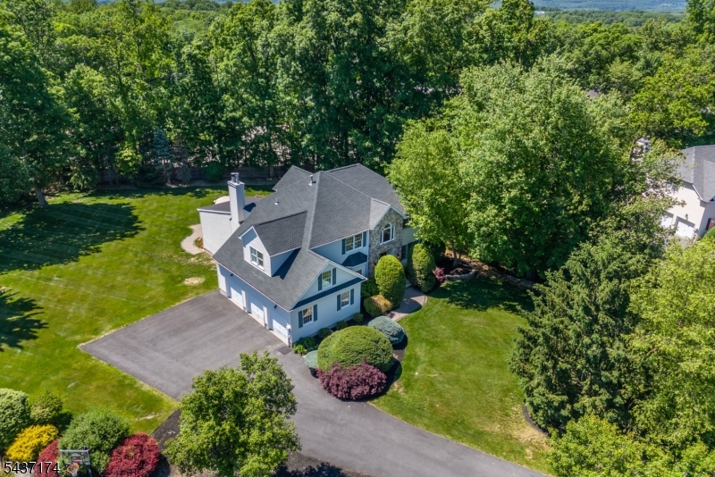 18 Tamari Ct