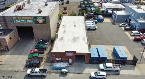 32 California Ave Paterson City NJ 07503