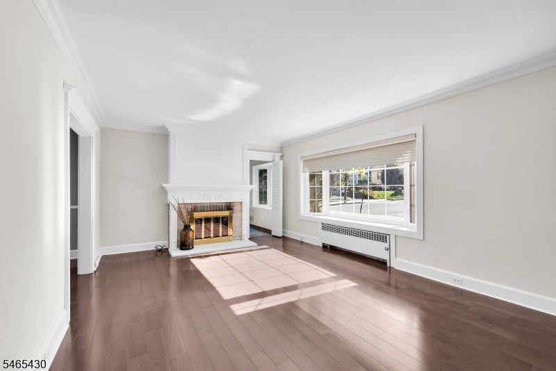 24 Hillcrest Ave
