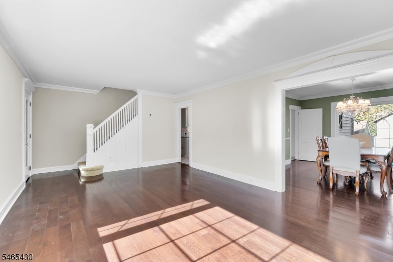 24 Hillcrest Ave