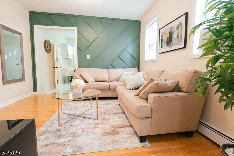 18 Van Rensselear St 1