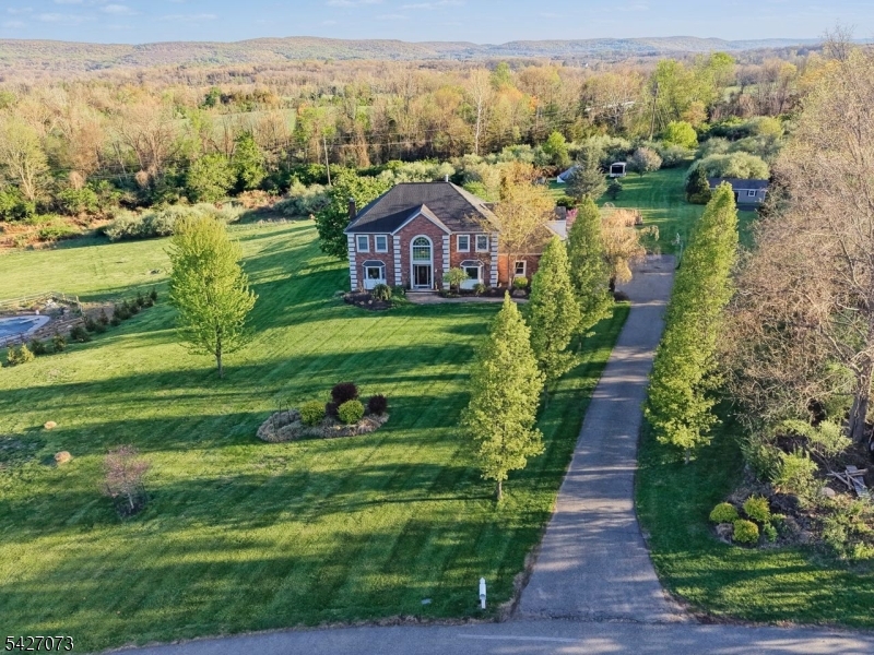 7 Woodfield Rd