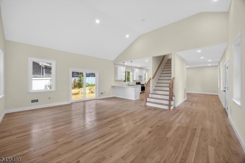 35 Stanhope Rd