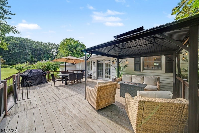 21 Struble Ln