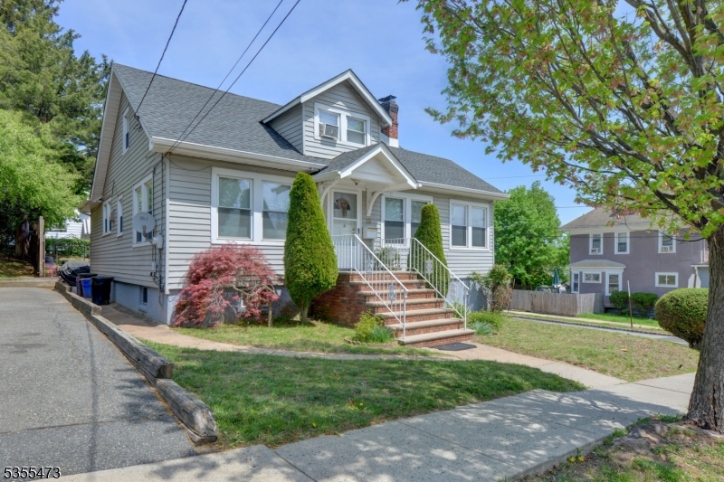 23 Wellington Ave
