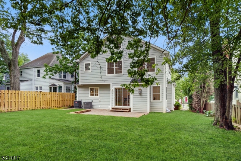 161 Myrtle Ave