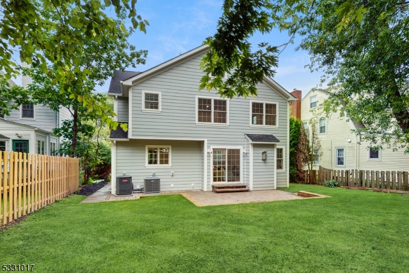161 Myrtle Ave