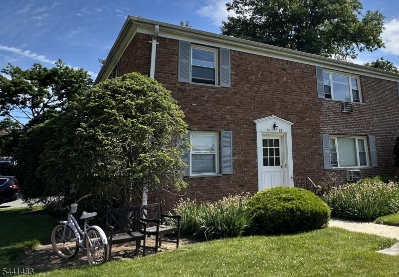 43 Conforti Ave 86