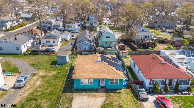 128 Highland Blvd