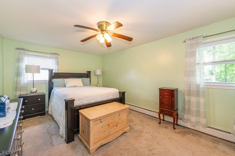 21 Whitegate Rd