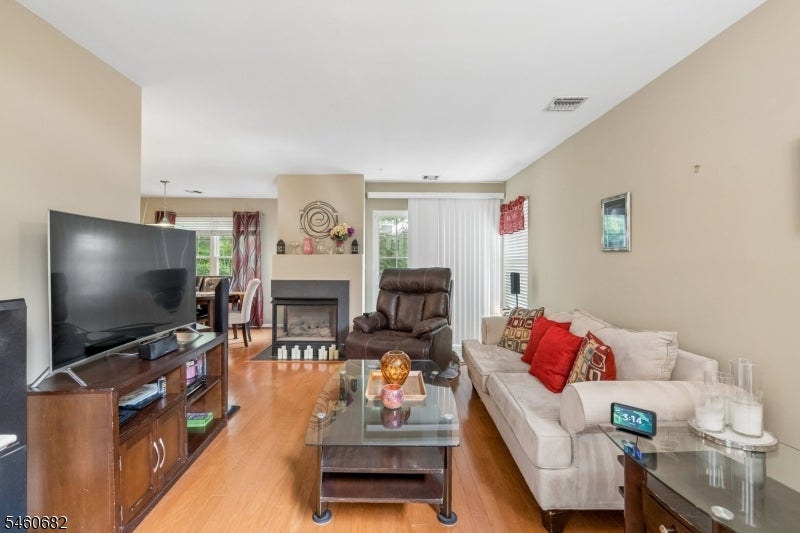 718 Buckland Ct