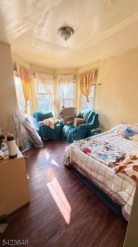 131 S 8Th St Newark City NJ 07107