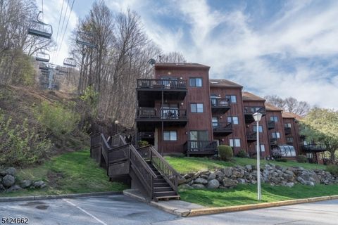 4 Red Lodge Dr 3 Vernon Twp. NJ 07462