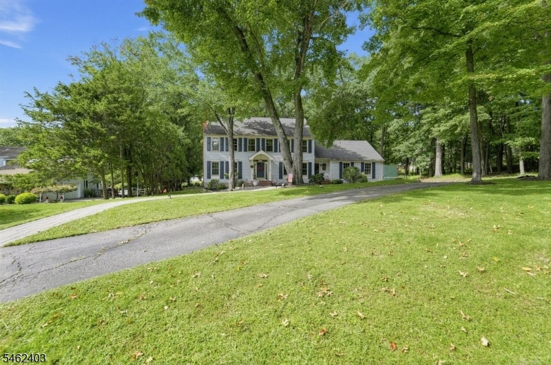 5 Buckingham Ct