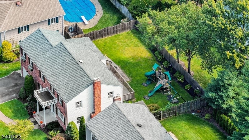 9 Cornell Rd
