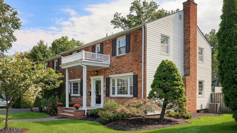 9 Cornell Rd