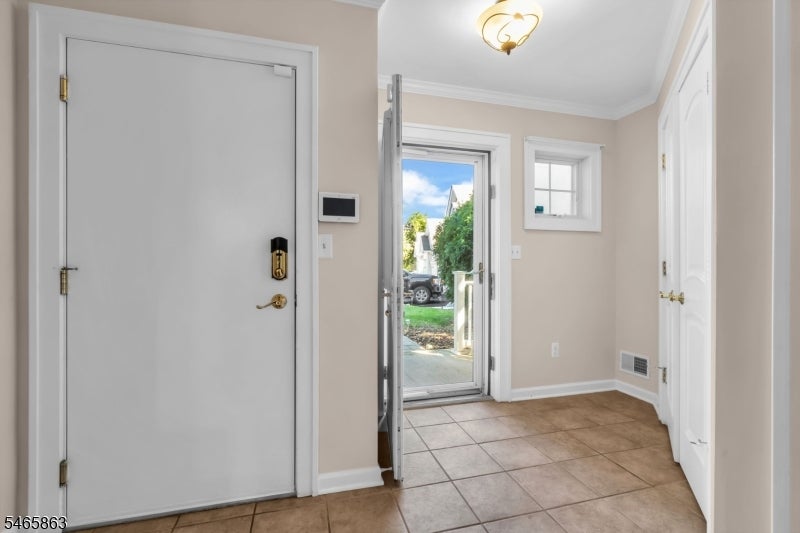 645 Ridgedale Ave 4