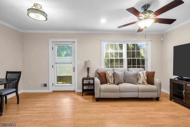 645 Ridgedale Ave 4