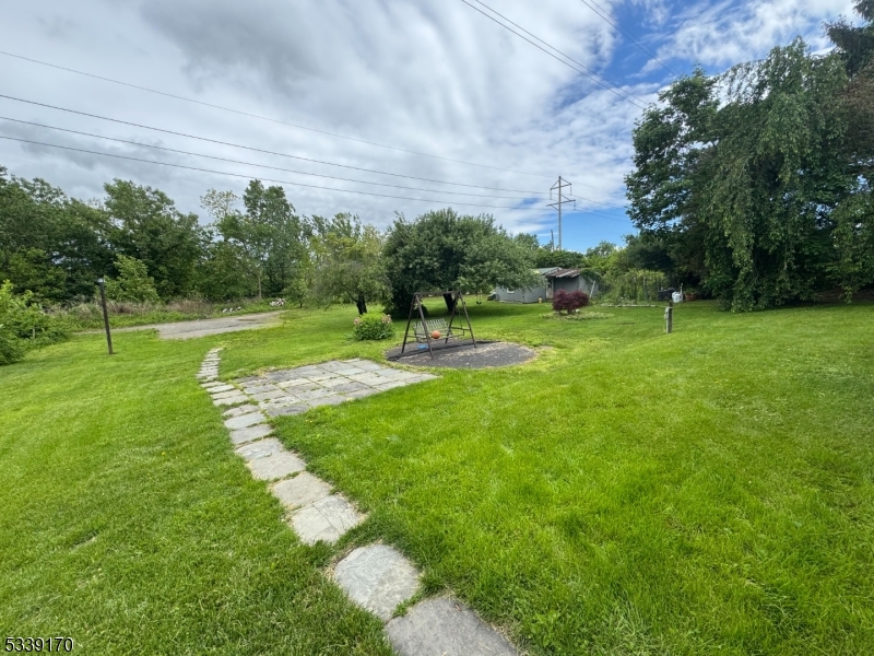 15 Van Dunk Ln