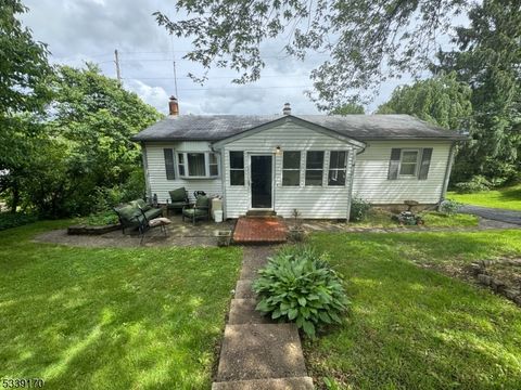 15 Van Dunk Ln Ringwood Boro NJ 07456