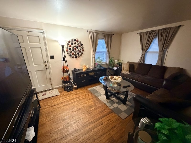 421 Brookside Dr