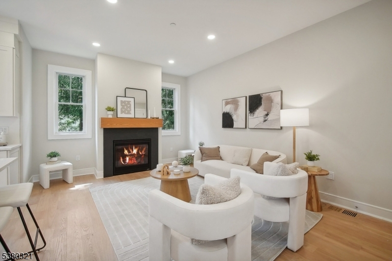 603 Springfield Ave 101