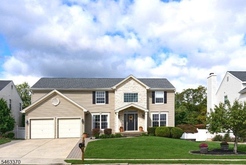 4 Madison Ct