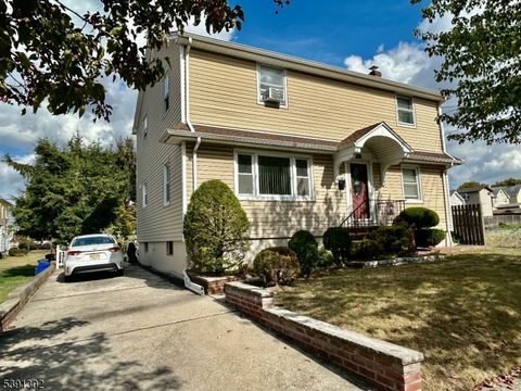 561 New York Ave Lyndhurst Twp. NJ 07071