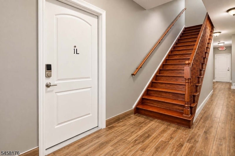 47 Campbell Ave 1L