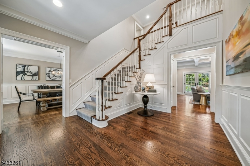 20 Country Club Dr