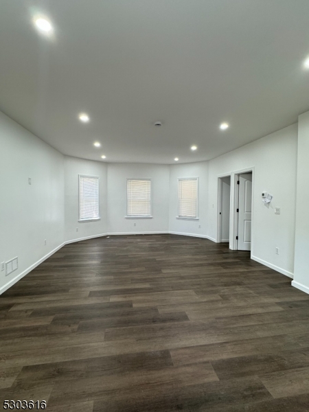 35 Central Ave 1
