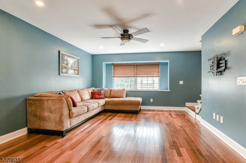 36 E Grand Ave 26