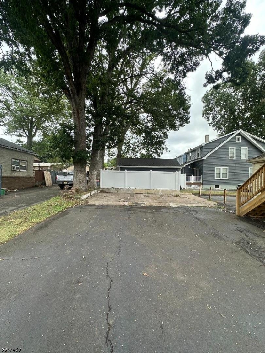 213 Van Winkle Ave