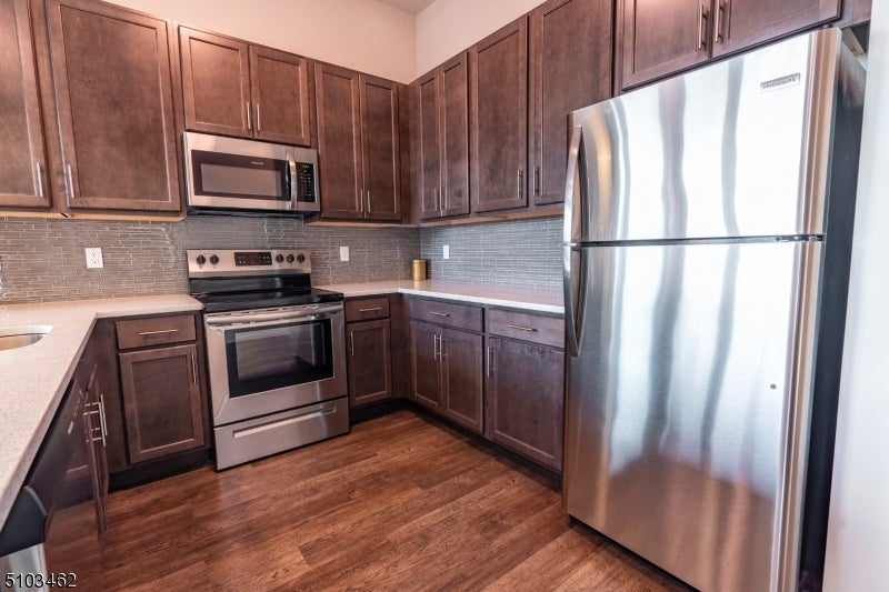320 Valley St 308