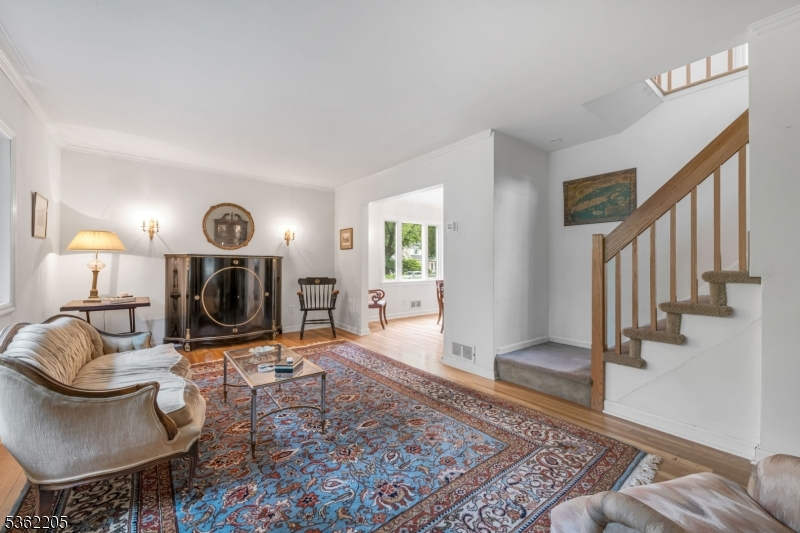 330 Vesta Ct