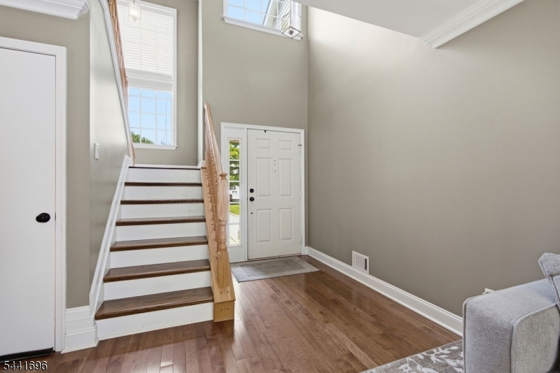 45 Weatherhill Rd