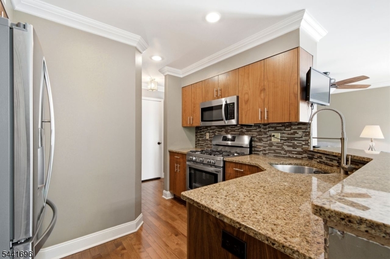 45 Weatherhill Rd