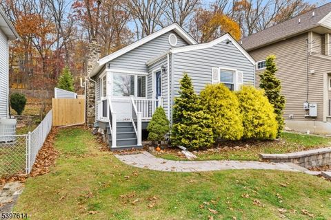 27 SHAWNEE TRAIL Denville Twp. NJ 07834